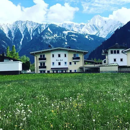 Alpen-apart Apartment